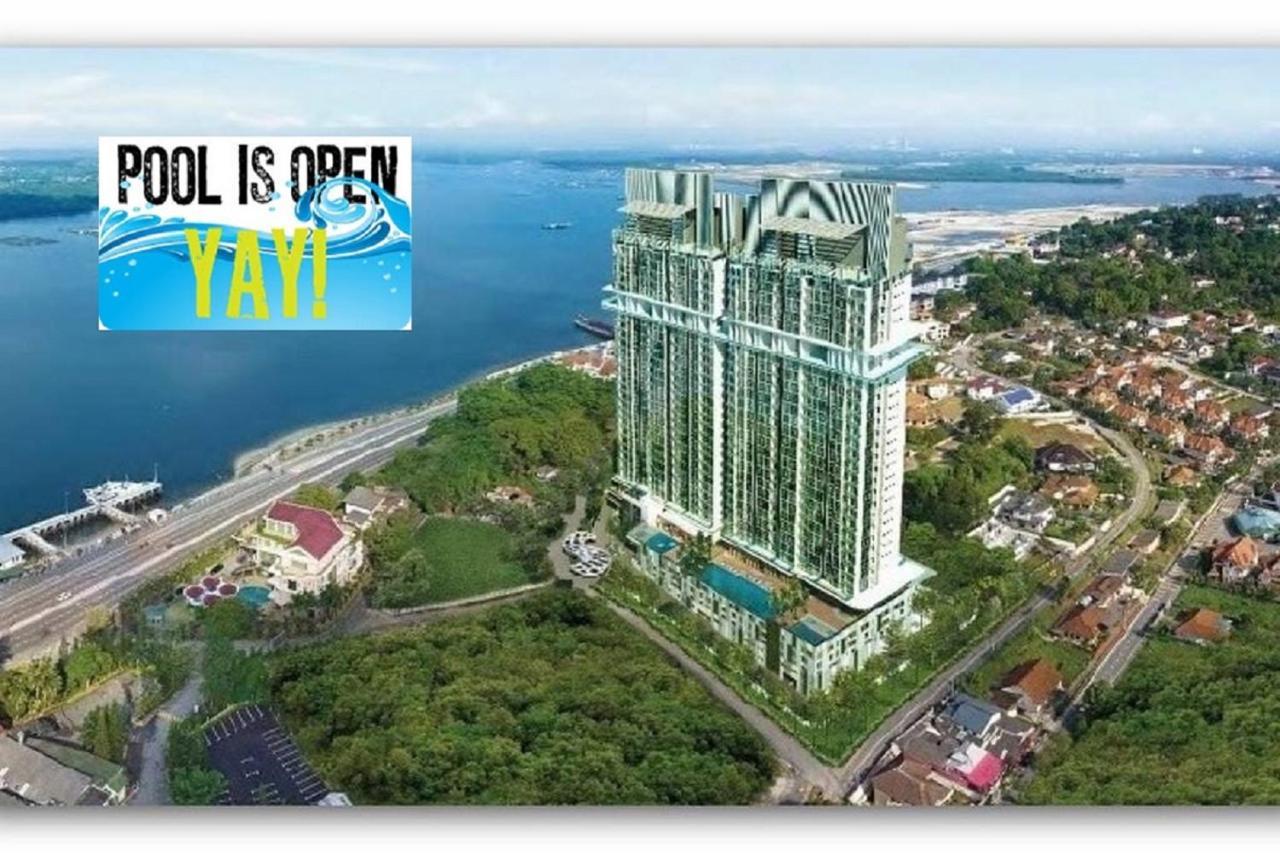 Experience The Coast - Hostahome Suites At Paragon Residence Near Downtown 조호르 바루 외부 사진