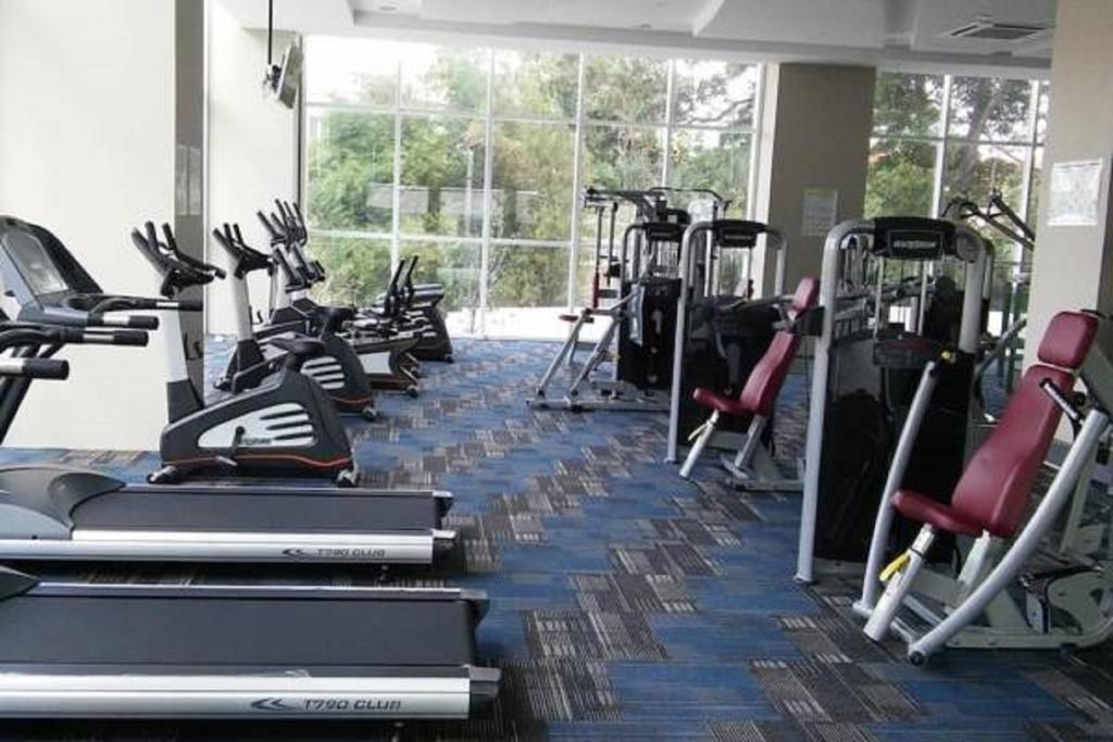 Experience The Coast - Hostahome Suites At Paragon Residence Near Downtown 조호르 바루 외부 사진